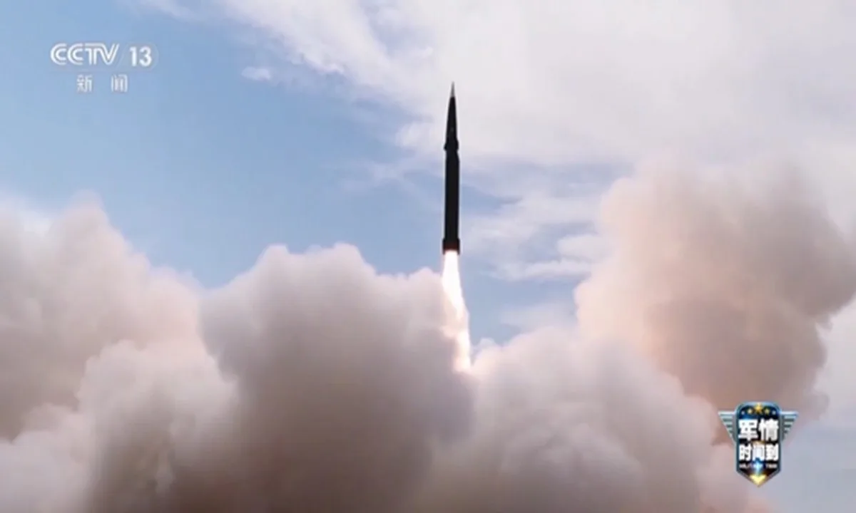 Китай впервые показал запуск гиперзвуковой ракеты DF-17

Китайские государственные СМИ впервые показ