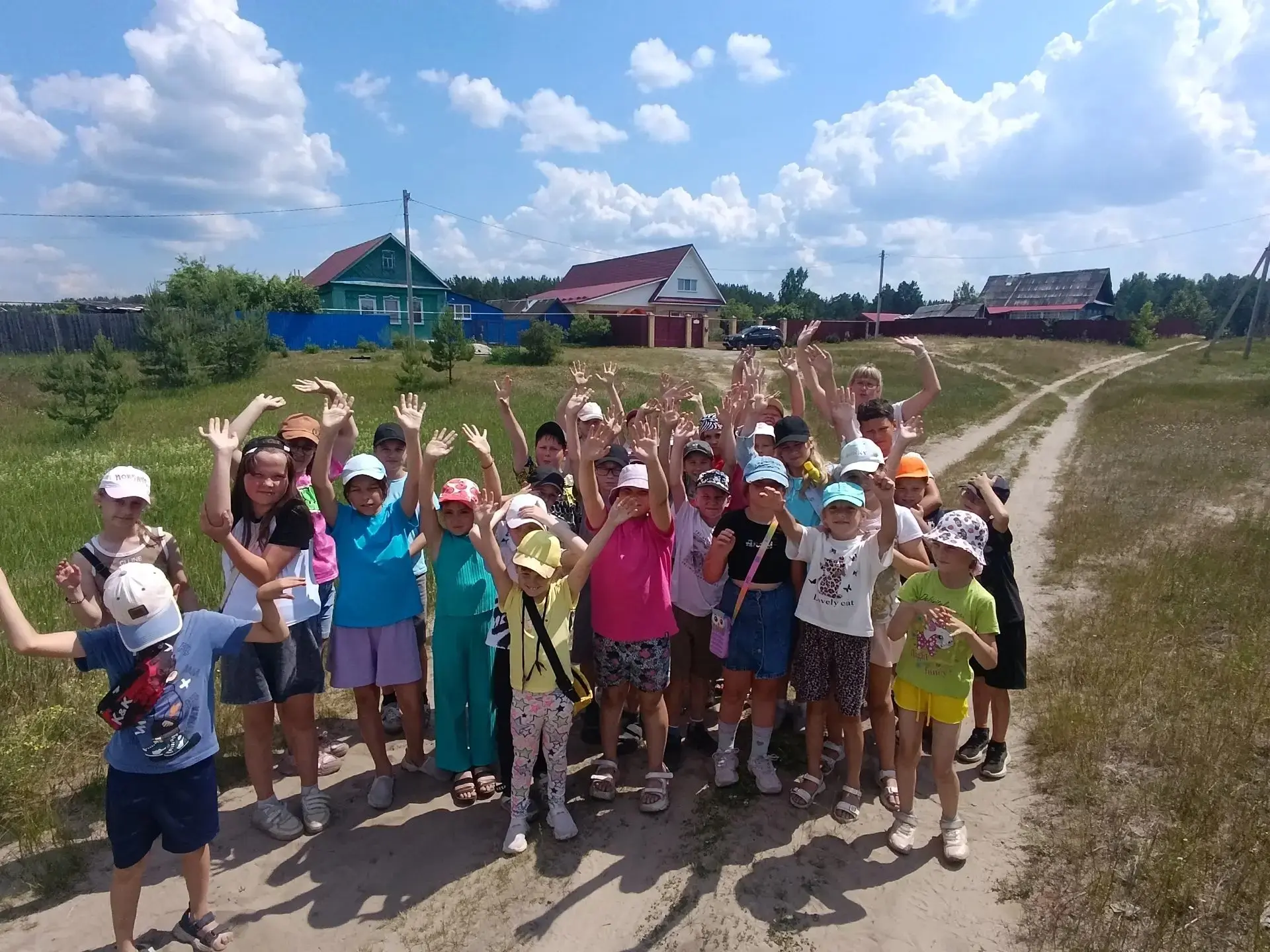Лето, солнце и абсолютное счастье!
 ☀️ Наша смена в самом разгаре,
 и сегодняшний день выдался невер
