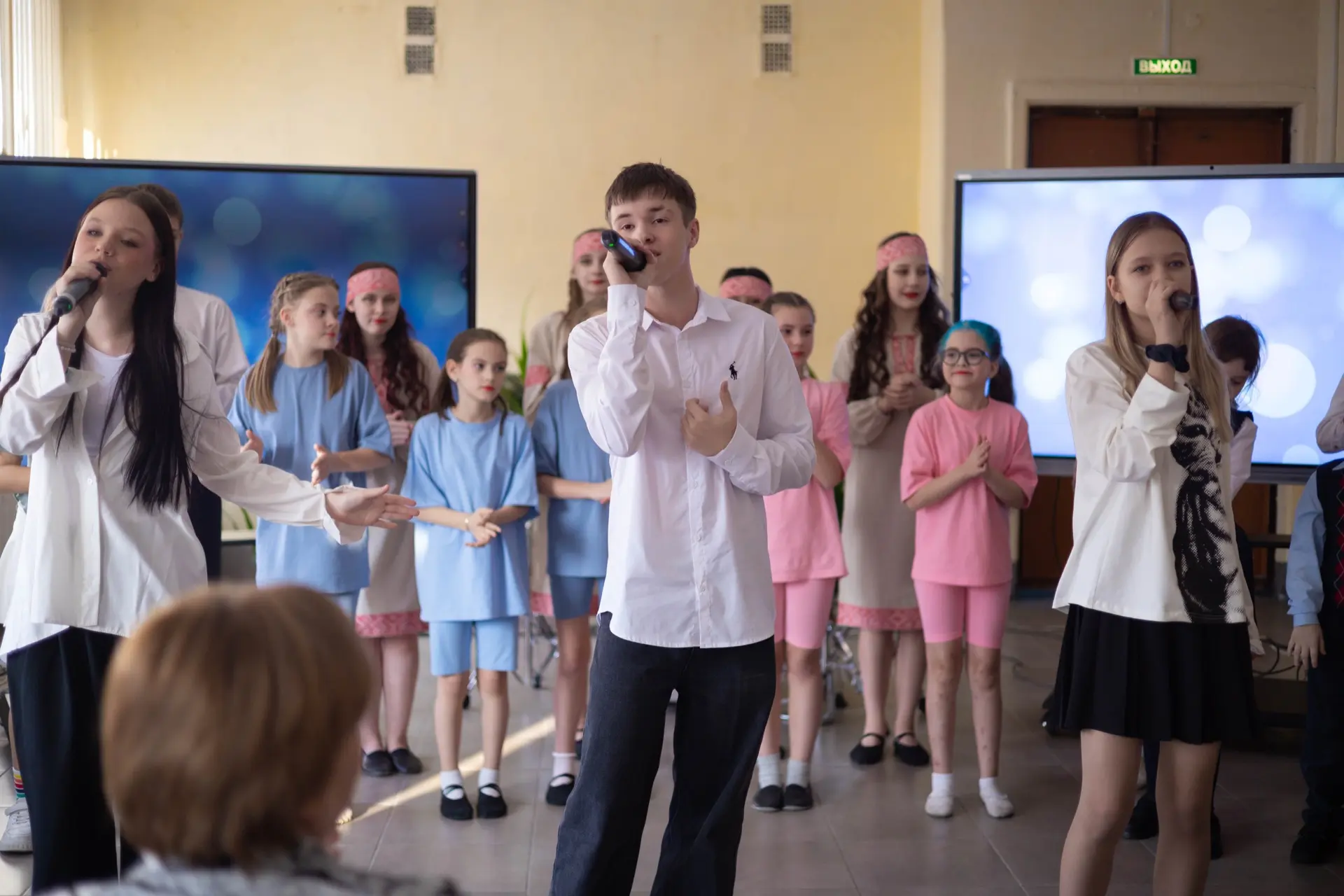 Таланты засияли в стенах школы №175!