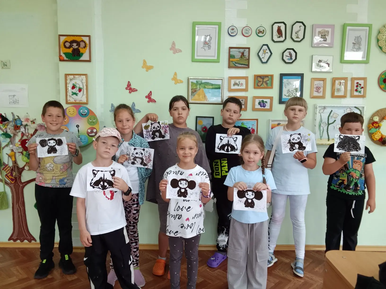 Новости дня: в «Огоньках» было уютно и очень творчески! ☕️🎨 А ещё дружно и весело. Но обо всём по п