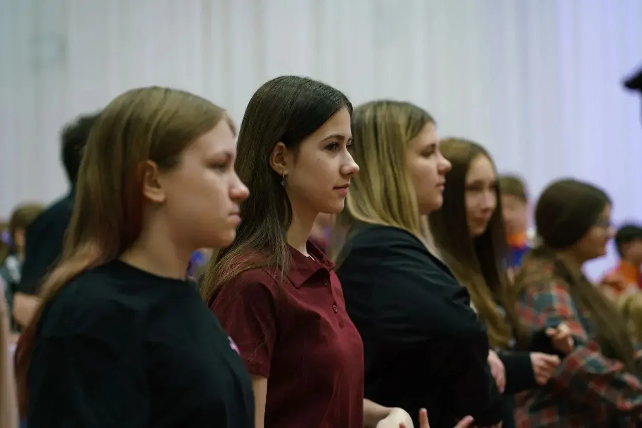 🎭 Актёры театра «Мечта» покоряют новые вершины!  Ученица 7Б класса Крендюкова Валерия — актриса наше