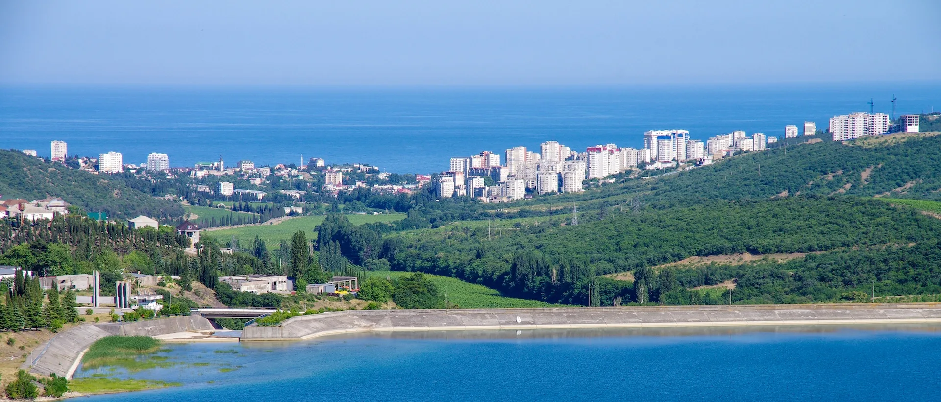 🌴Сколько стоит жить у моря: подборка недорогих новостроек на побережье Крыма  Крым давно привлекает 