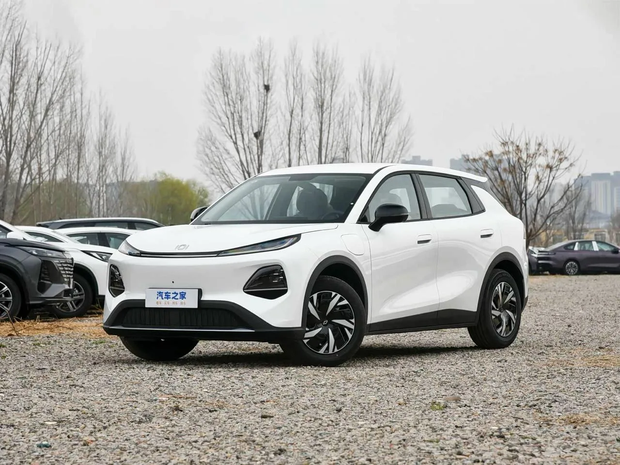 Продолжаем нашу подборку сегодня🧐👇

🔥Changan Qiyuan🔥

• Год выпуска: 2026
• Электрический автомо