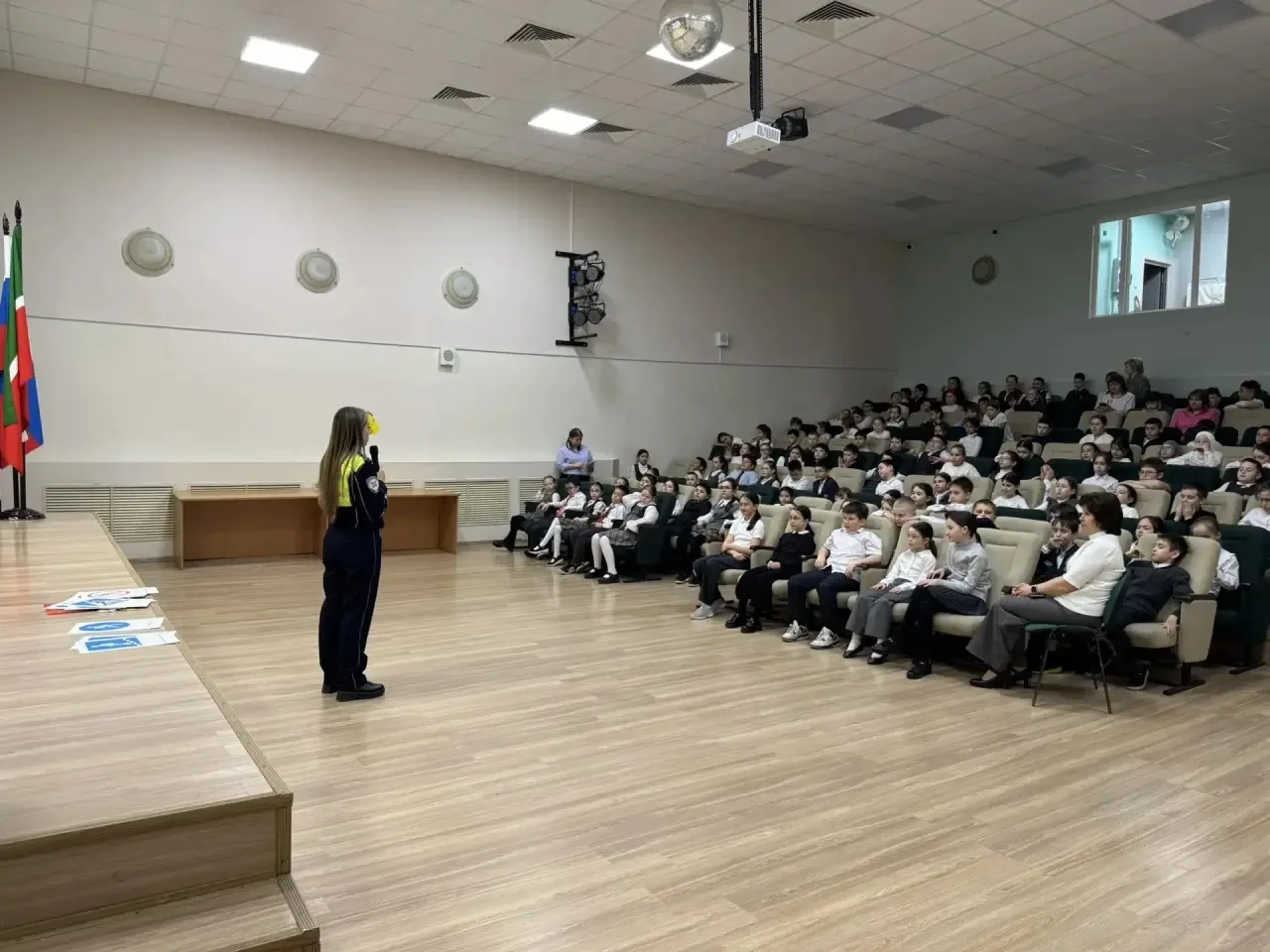 🚓В рамках работы по профилактике детского дорожно-транспортного травматизма в гимназии состоялась вс