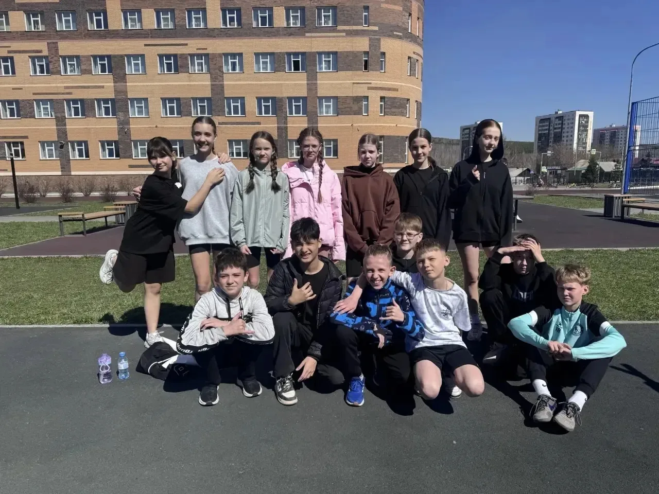 Поздравляем 6А класс- бронзовых призеров районного этапа  "Президентских состязаний"!