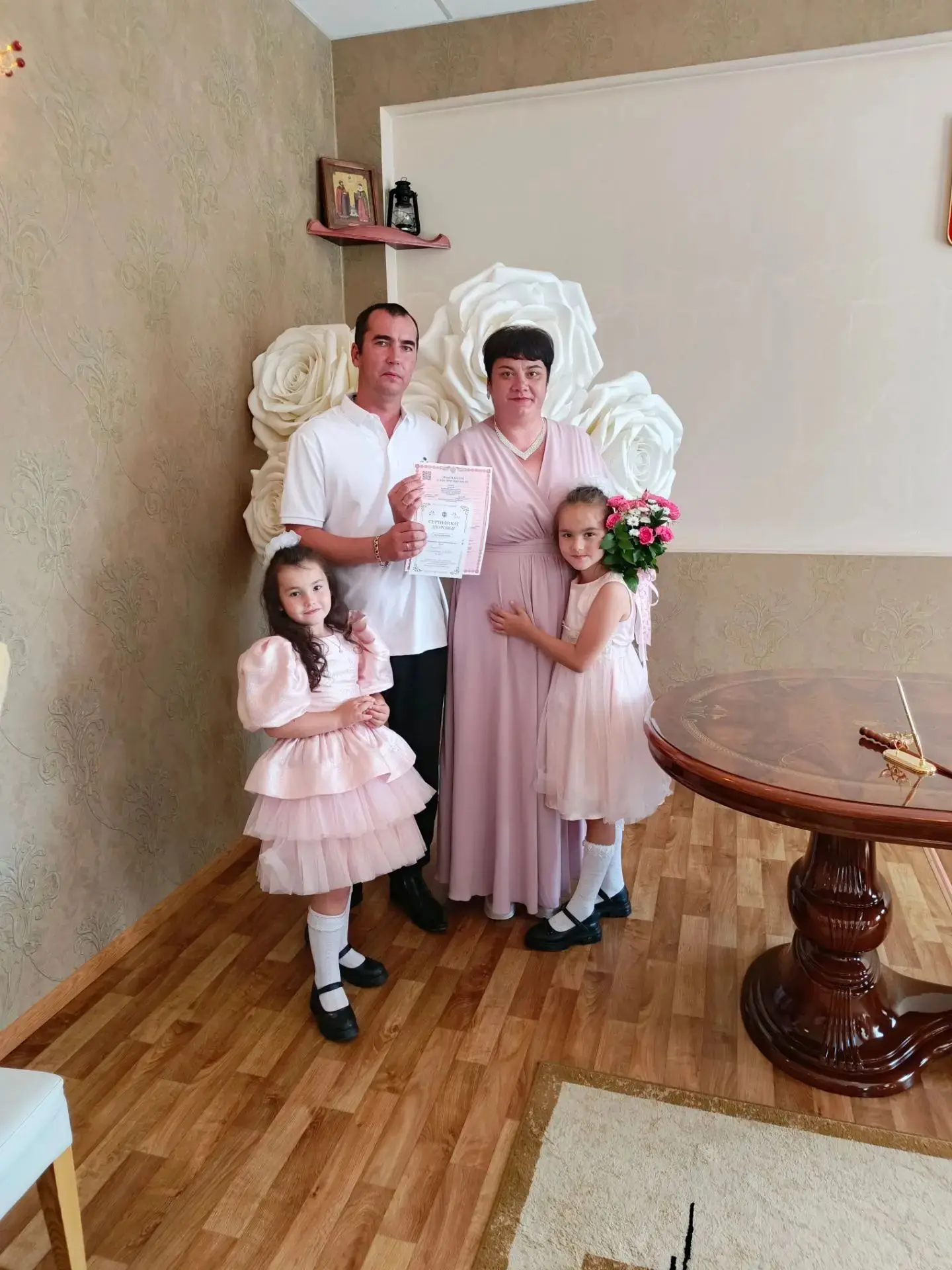 Очередной красивый праздник отметили в отделении ЗАГС города Сковородино. В День второй...