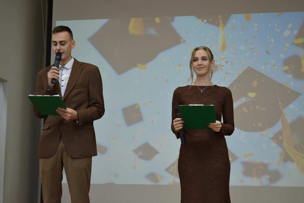 🎉 Выпускной‑2026 – праздник тепла, благодарности и новых горизонтов! 🎉

2 июля в актовом зале Лесо