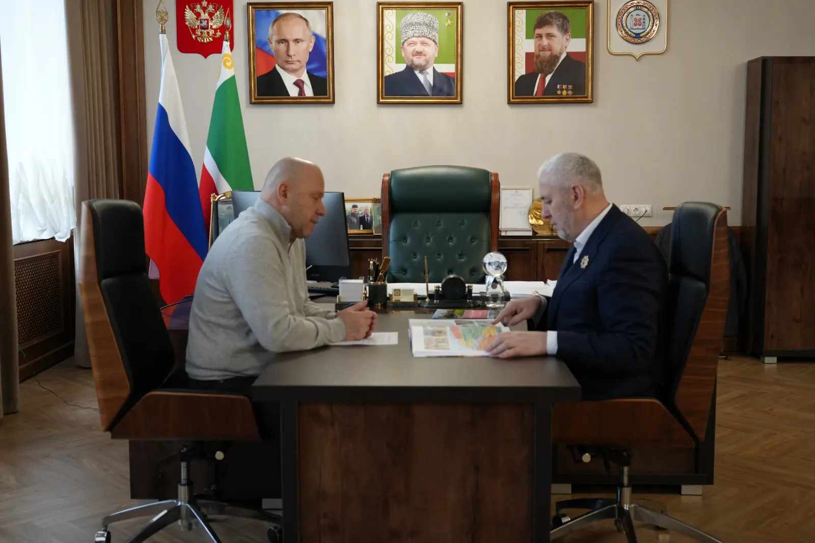 Ассаламу Алайкум!  Сегодня Руководитель Администрации Главы и Правительства ЧР Галас Таймасханов про