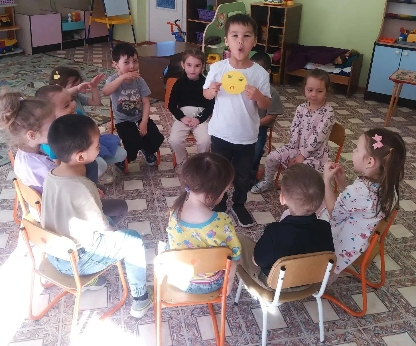 В рамках «Недели психологии» в средней группе прошло увлекательное занятие «Город эмоций».
