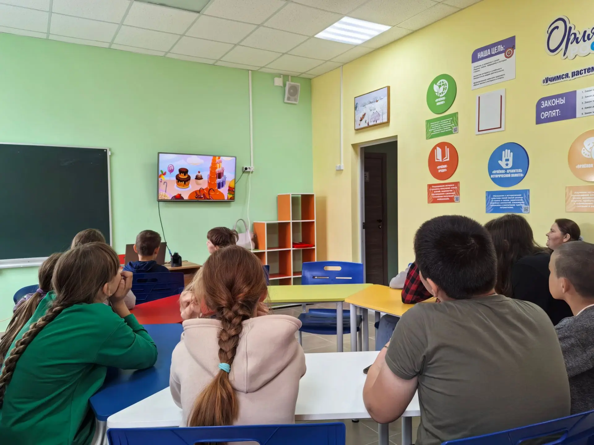 ДЕНЬ ЗДОРОВЬЯ
День здоровья в пришкольном лагере "Родничок" 🌊 прошел бодро, весело, активно!🤸‍♂️

