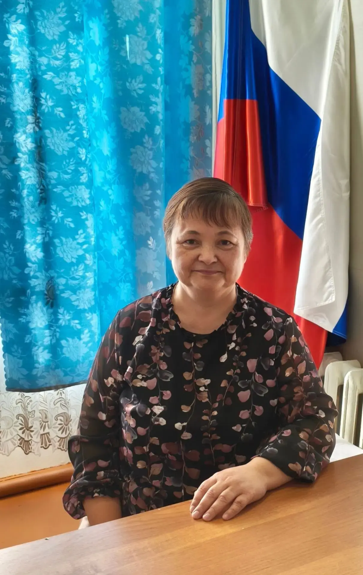 ДИРЕКТОР, ХИМИК И МАМА