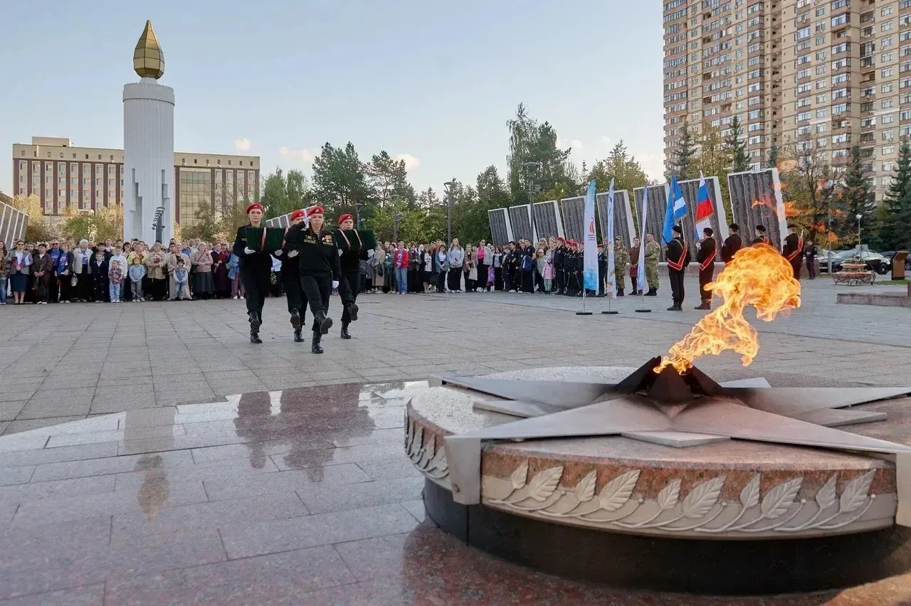 В Тюмени почтили память военнослужащих мотострелковых подразделений
