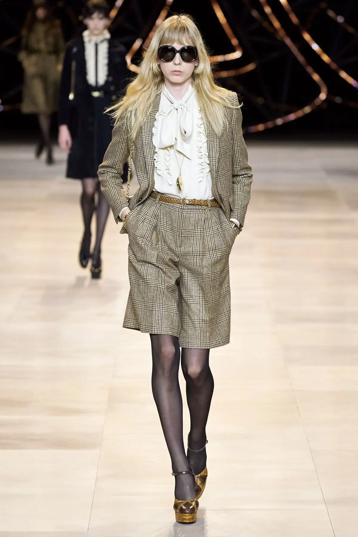 Твид хлопковый Balenciaga  костюмный, не светит, подойдёт на платье, жакет, юбку, костюм