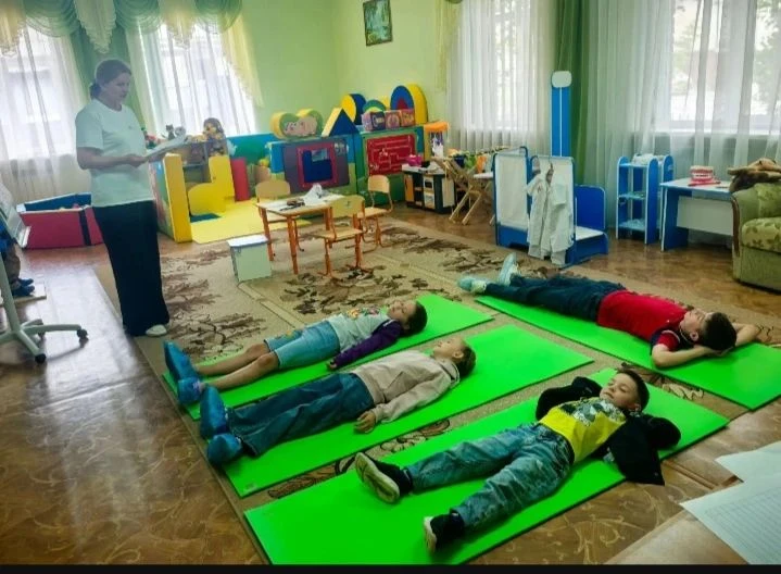 «Шаги к себе». Продолжились занятия с детьми.

Сегодня прошло десятое групповое занятие с детьми в р