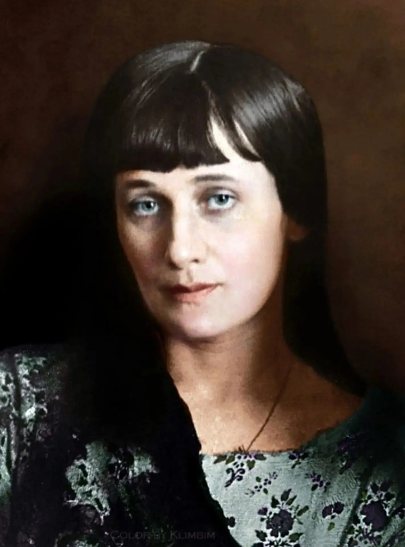 23 июня родилась Анна Ахматова(1889-1966)-поэтесса, переводчик, литературовед 

"Я  научилась просто