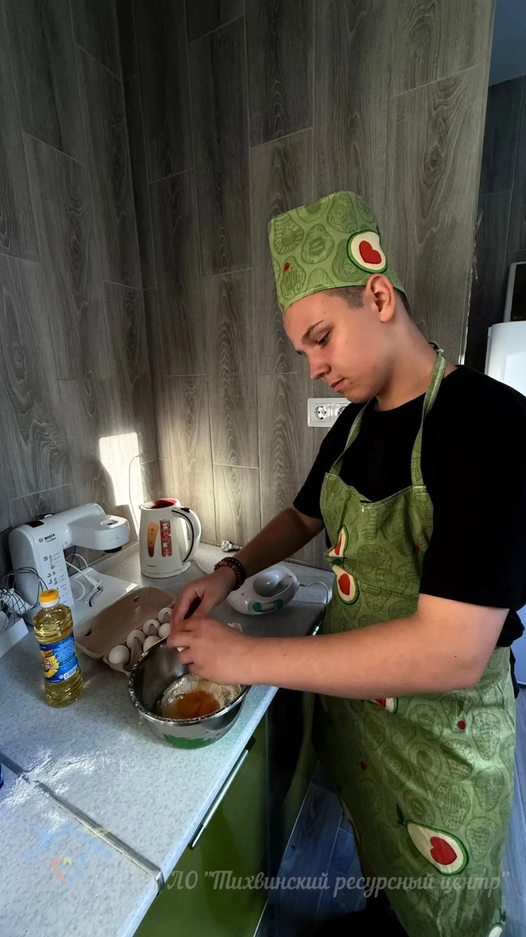Шефство и кулинарный мастер-класс: новые воспитанники центра осваивают профессию с помо...