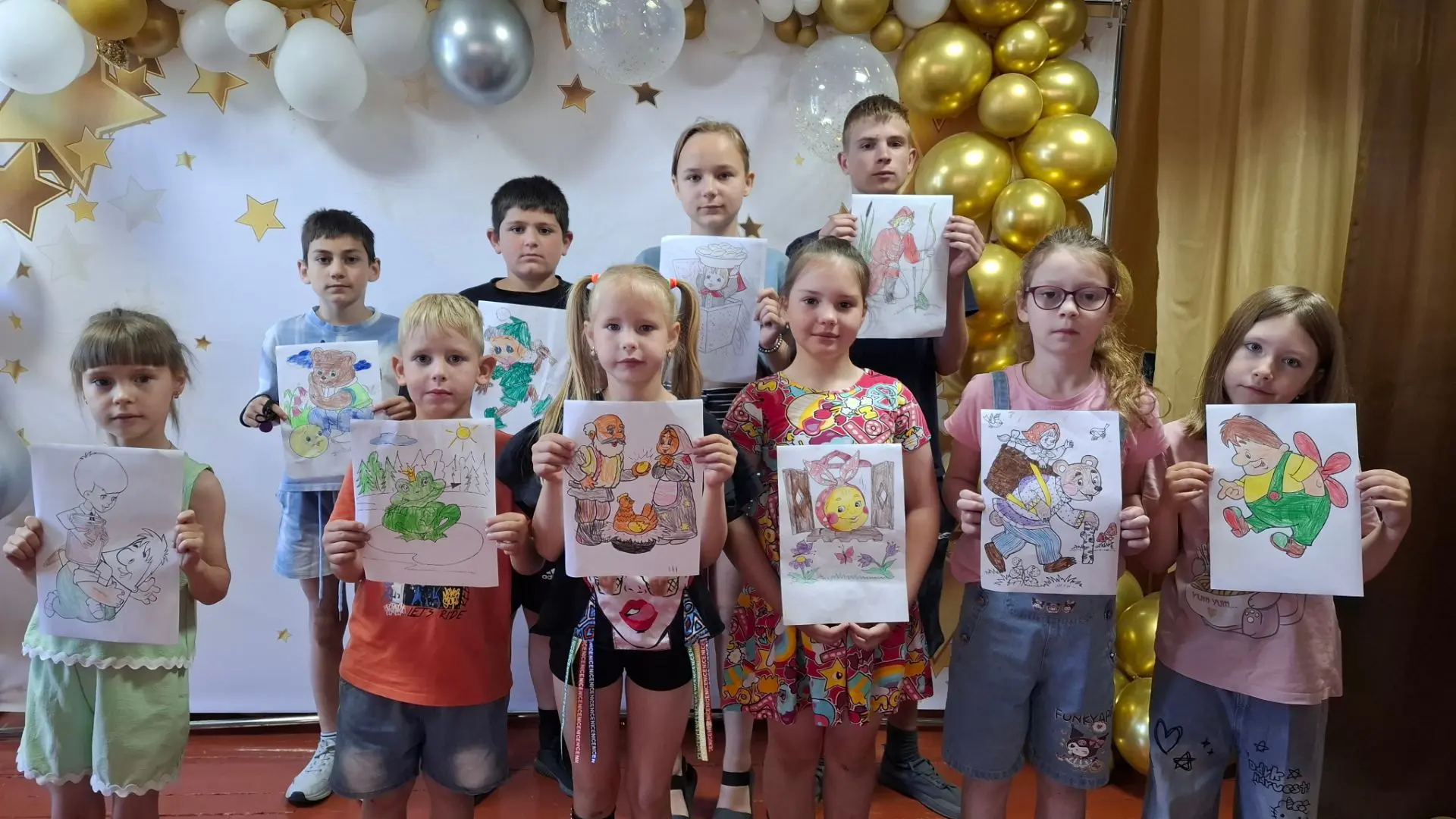 📚 В «Непоседах» прошёл настоящий сказочный денёк!

Программа была очень насыщенной:

🐻 Викторина «