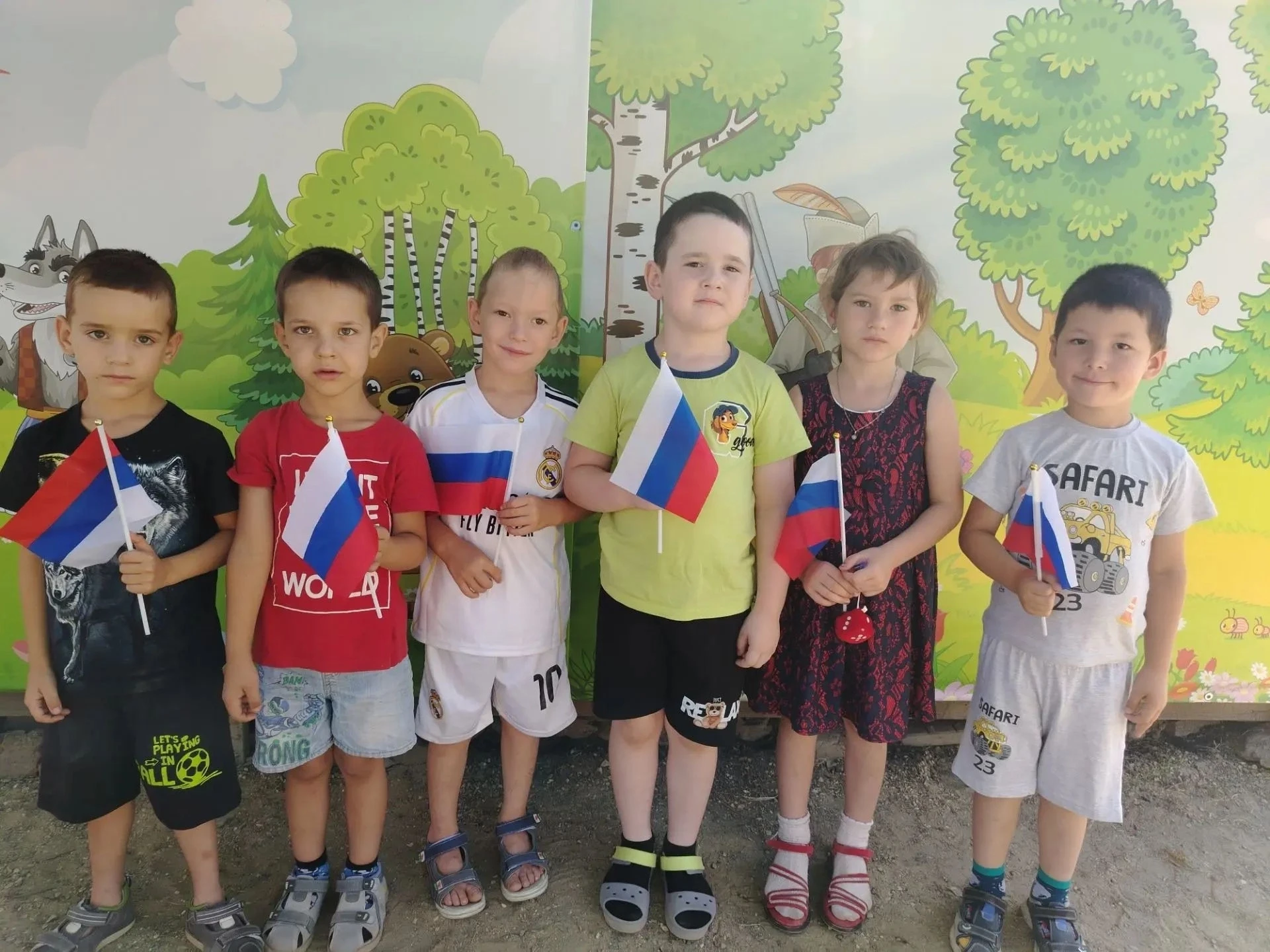 🇷🇺 День Государственного флага в МБДОУ № 2 🇷🇺⚡Во 2 подготовительной группе прошел з...