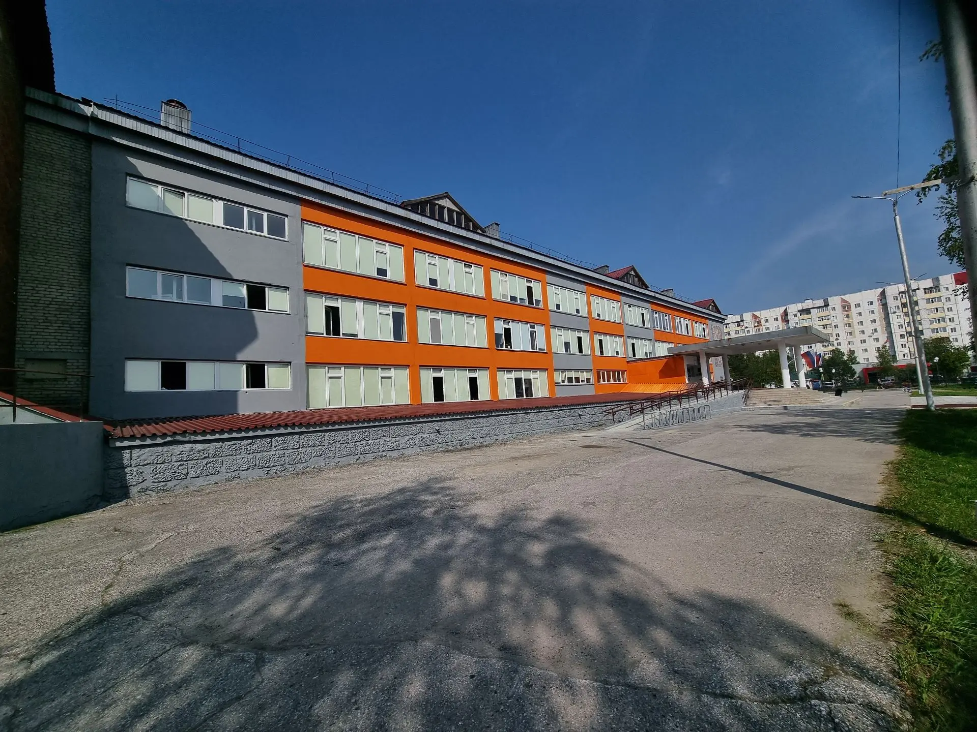 В рамках подготовки к новому учебному году в районе была развернута масштабная работа п...
