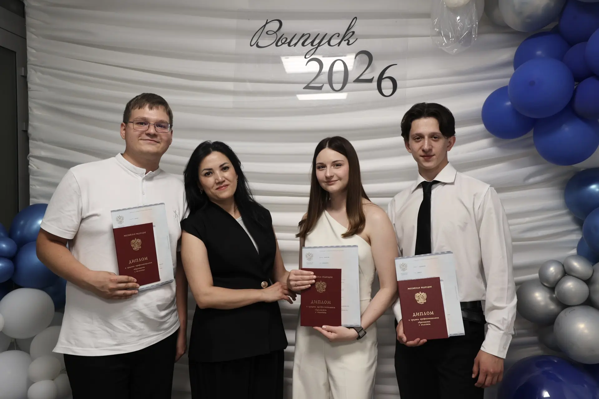🎓 Выпуск 2026 — вы это сделали!

Астраханский государственный политехнический колледж выпустил 761 