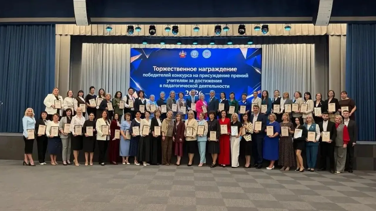 Сегодня  в преддверии профессионального праздника работников образования, чествовали лу...