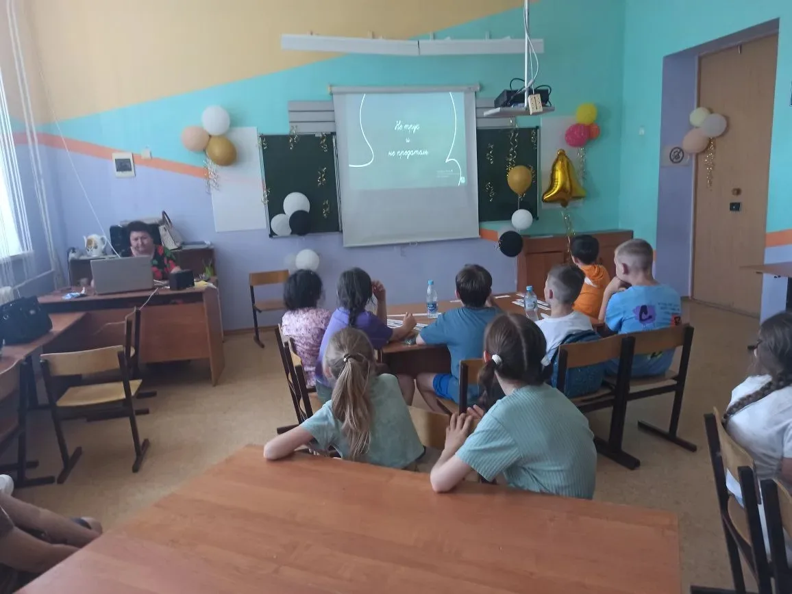 Наш 3 отряд «Веснушки» погрузился в важную и добрую тему — тему настоящей дружбы. Ребята приняли уча