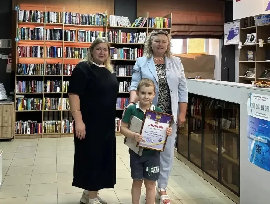 Сегодня начальник управления культуры и молодёжной политики Ирина Перцева и  заместитель начальника 