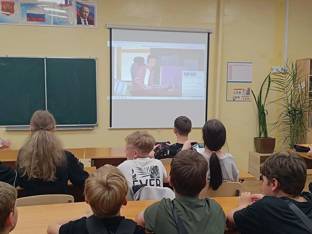 В последний учебный день в нашей школе прошли тематические уроки безопасности. Учащиеся...