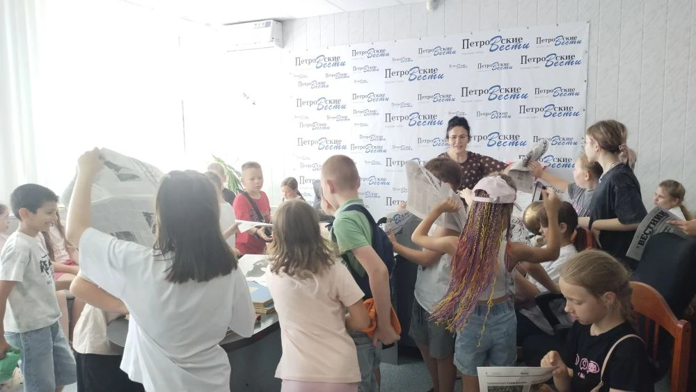 «Профессия журналист»

Сегодня мальчишки и девчонки лагеря с дневным пребывание «Бумеранг» побывали 