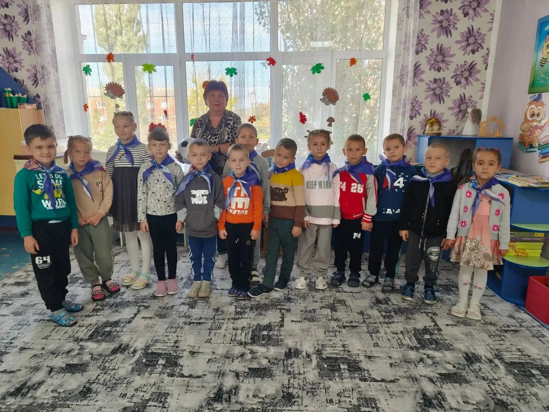 📌 Сотрудники Лутугинского районного дома культуры пришли в гости к воспитанникам детск...