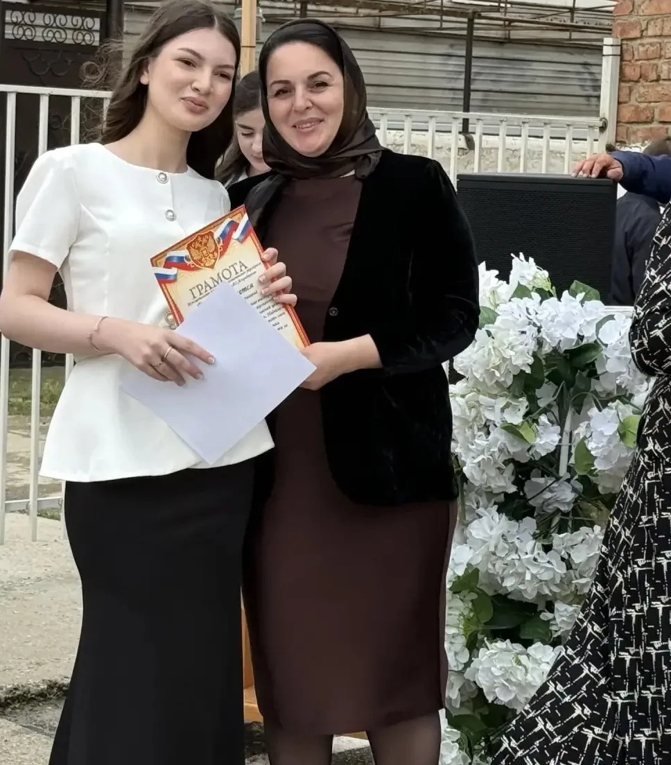 🥹Последний звонок — день, когда грустно и радостно одновременно🤗