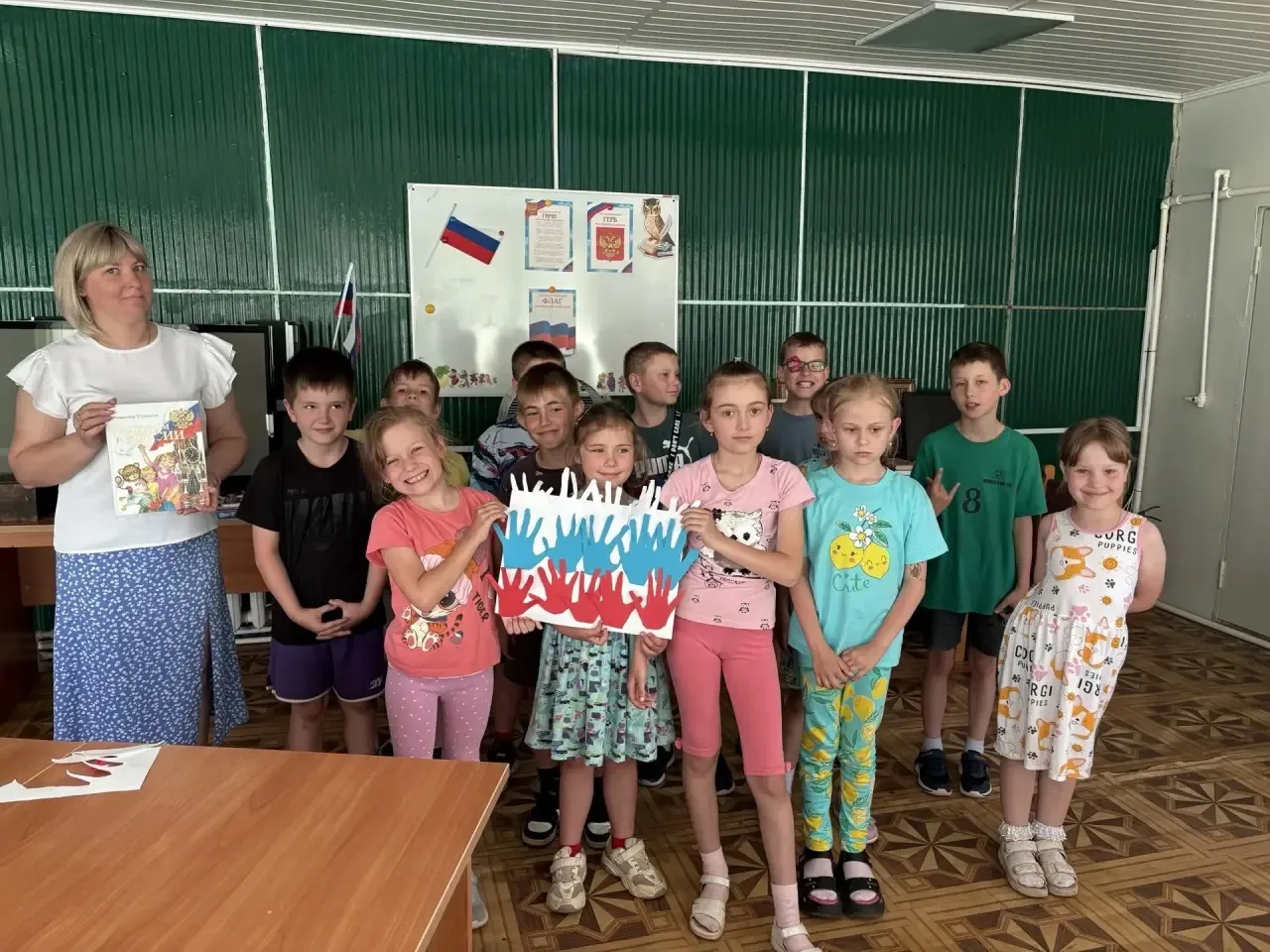 Вторник в лагере «Светлячок» запомнился ребятам не только чудесной солнечной погодой, но и увлекател