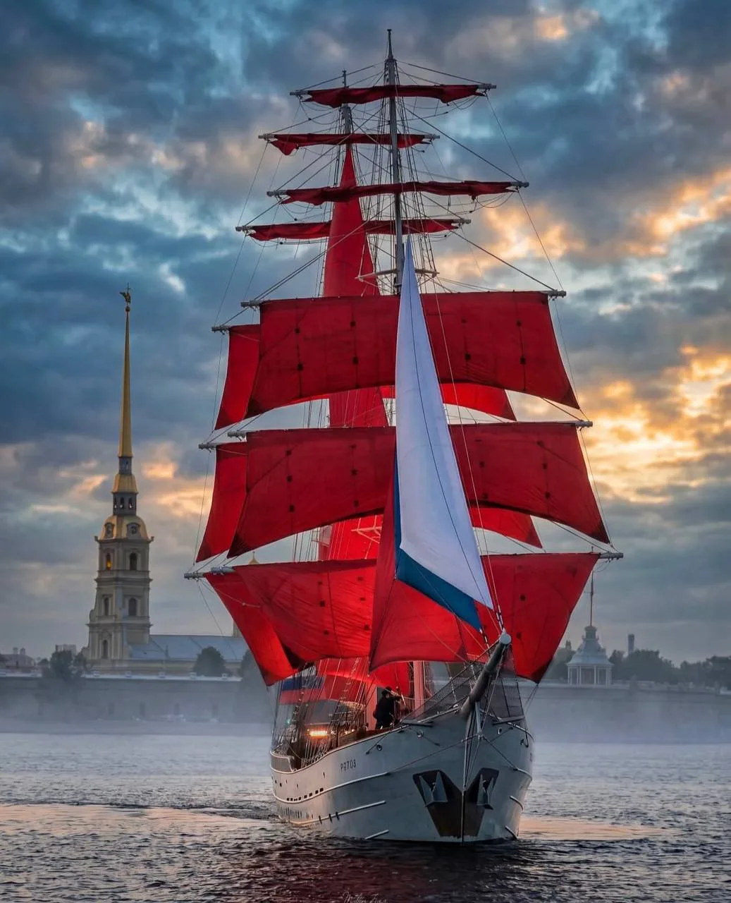 Петербург уже репетирует чудо… ❤️⛵️
