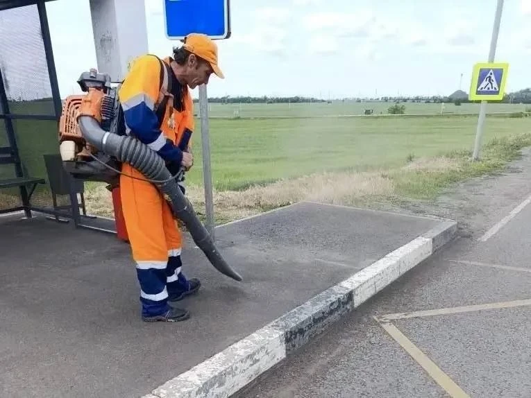🚜 Безопасность на дорогах — наш главный приоритет!