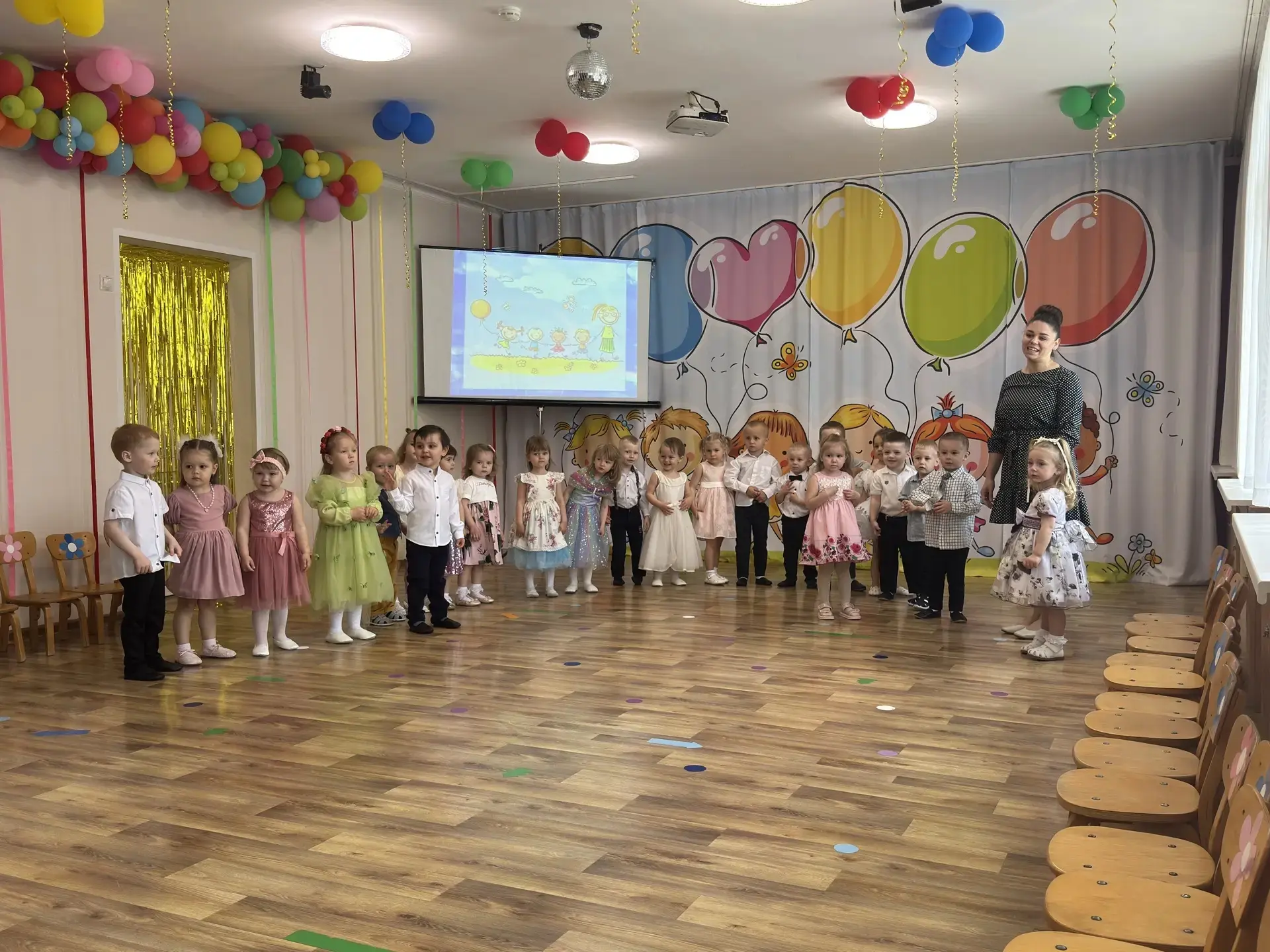 В группе раннего развития «Карапузы» прошло теплое и радостное выпускное мероприятие. В...