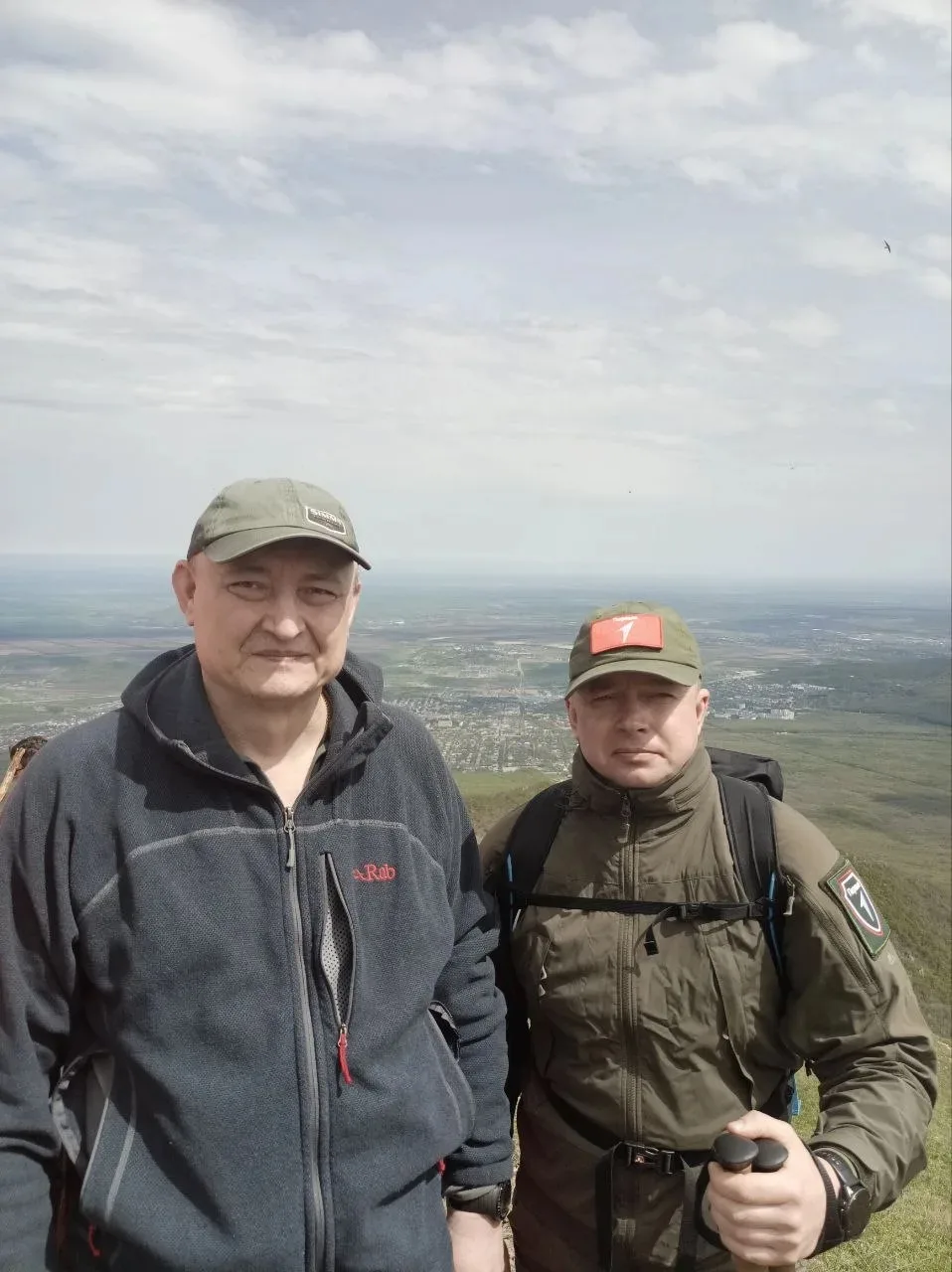 ⭐ Наши учителя  🏆 Алексей Сергеевич Бочков, руководитель туристического клуба «Мечтатели», награждён