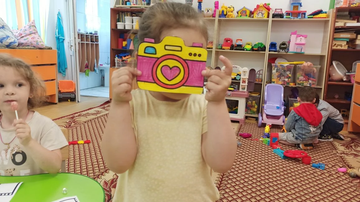 ✨📸Сегодня в детском саду состоялся  "фотофестиваль" детского творчества! 🌟 Ребята раскрасили свои 
