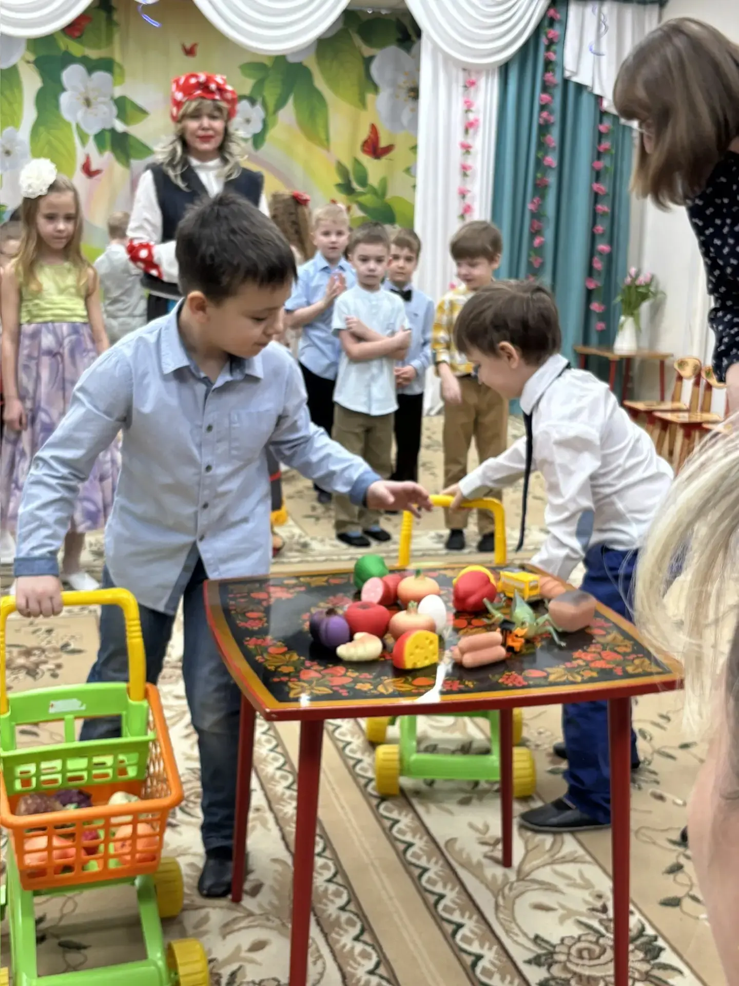 В дошкольном отделении МБОУ СОШ №19 прошли  утренники, посвящённые Международному женскому дню 8 мар