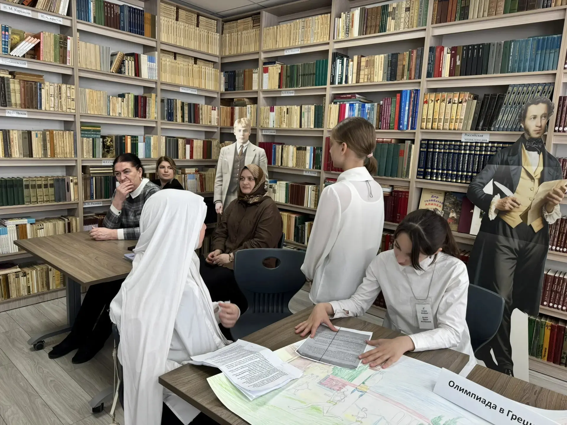 Неделя истории продолжается! 🏛  Сегодня, 4 мая, Патимат Гасановна провела яркий открытый урок, посвя
