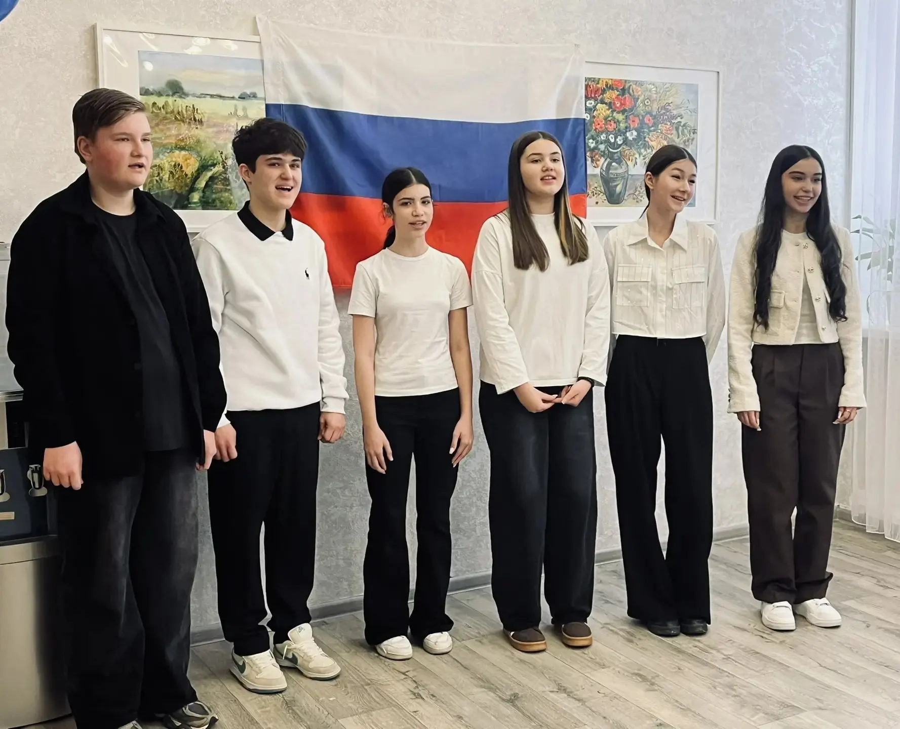 ❤️Душевный праздник для защитников в "Золотой осени"   Участники Движения Первых и волонтёры отряда 