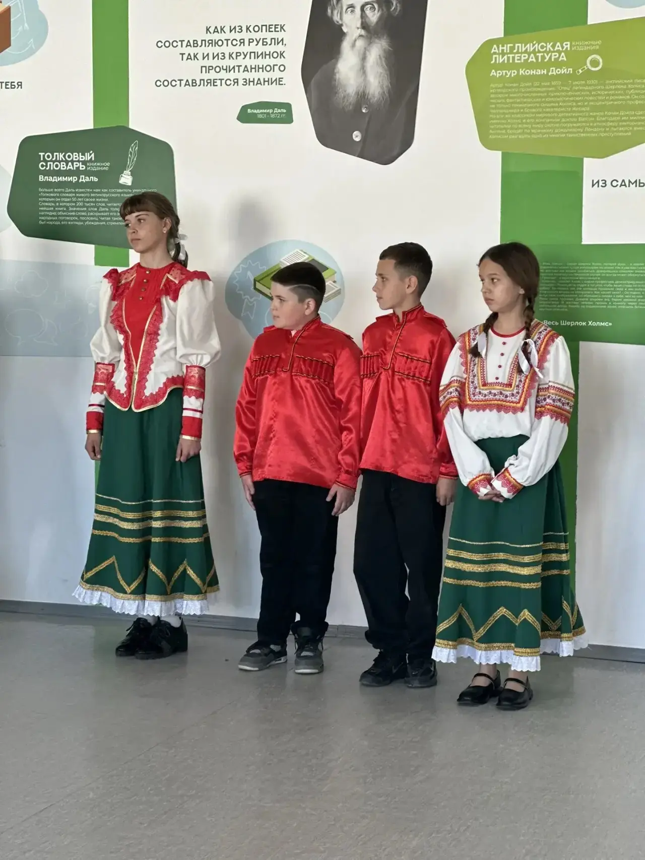 Вчера в МБОУ СОШ №3 прошел второй день фестиваля народов России! 🇷🇺🌍  Этот день был наполнен яркими 