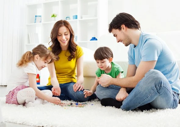 Веселые каникулы с родителями!
Лето - это прекрасное время каникул, которое обожают все школьники, и