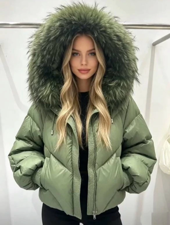 Большой выбор модной верхней женской одежды🥰шубы, куртки, дубленки