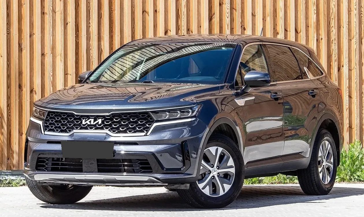 🚘 KIA SORENTO 2022 
 
— 2.5 GDi бензин / 260 л.с. 
— Автоматическая коробка 
— Полный привод AWD 
—