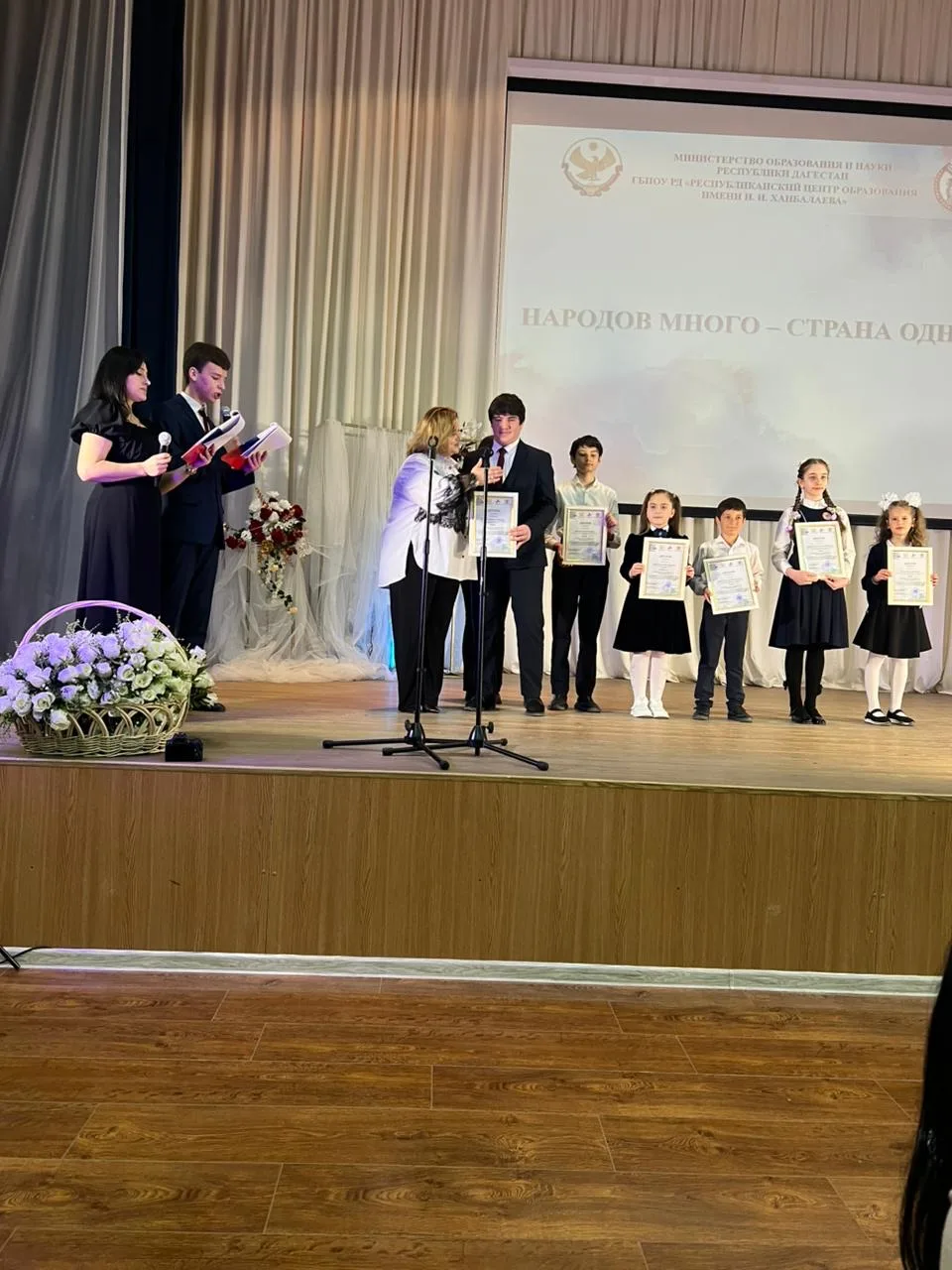 С большой радостью поздравляем ученика 10 "Б" класса, Юсупова Хабибуллу, с блестящими достижениями н