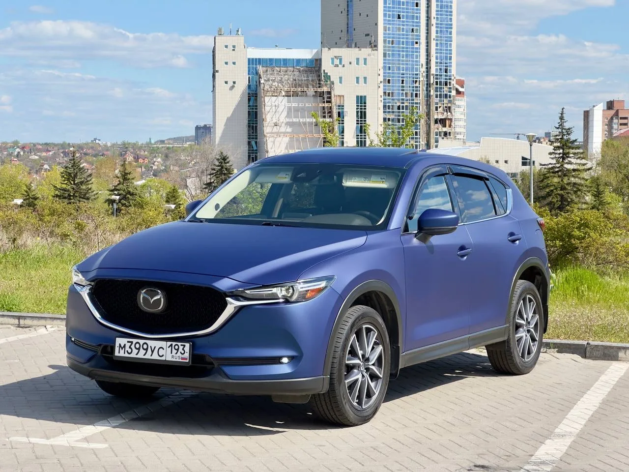 Mazda CX-5 Grand Touring 
Год выпуска 2018 
Двигатель 2.5 бензин
Коробка автомат
Полный привод 
Макс