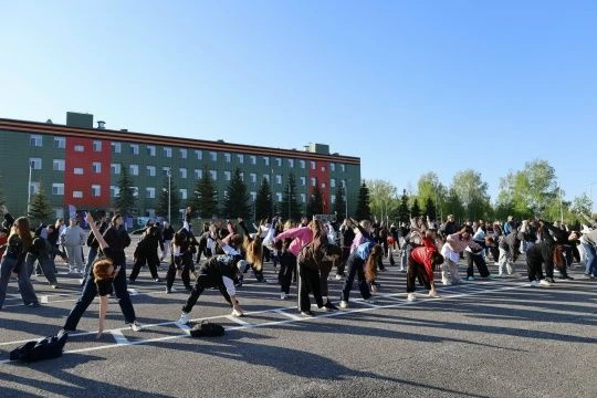 СВОй путь к успеху С 3 по 5 мая в АНО ДО «Парк «Патриот» им. Героя РФ Серафимова М.В. прошёл фестива