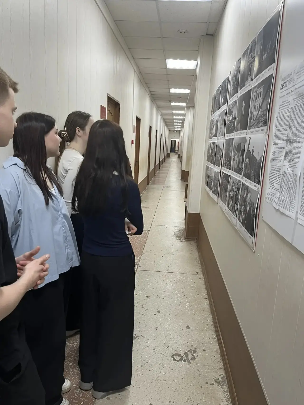«Я помню! Я горжусь!»: В преддверии 81-й годовщины Великой Победы группа учащиеся 10–11 классов МБОУ