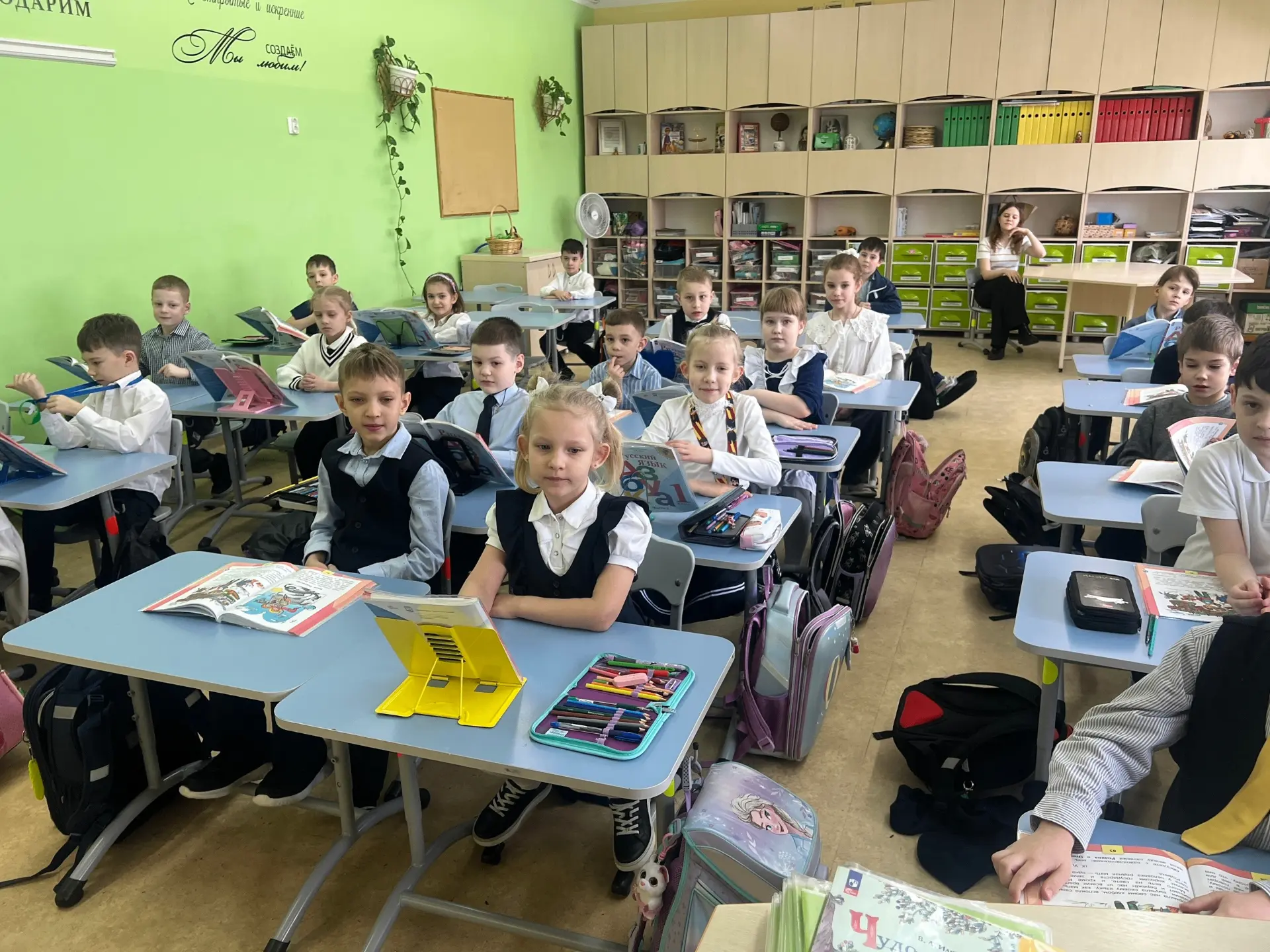 4 и 5 марта первоклассники "Школы будущего" простились с азбукой!  В эти дни к юным ученикам приходи