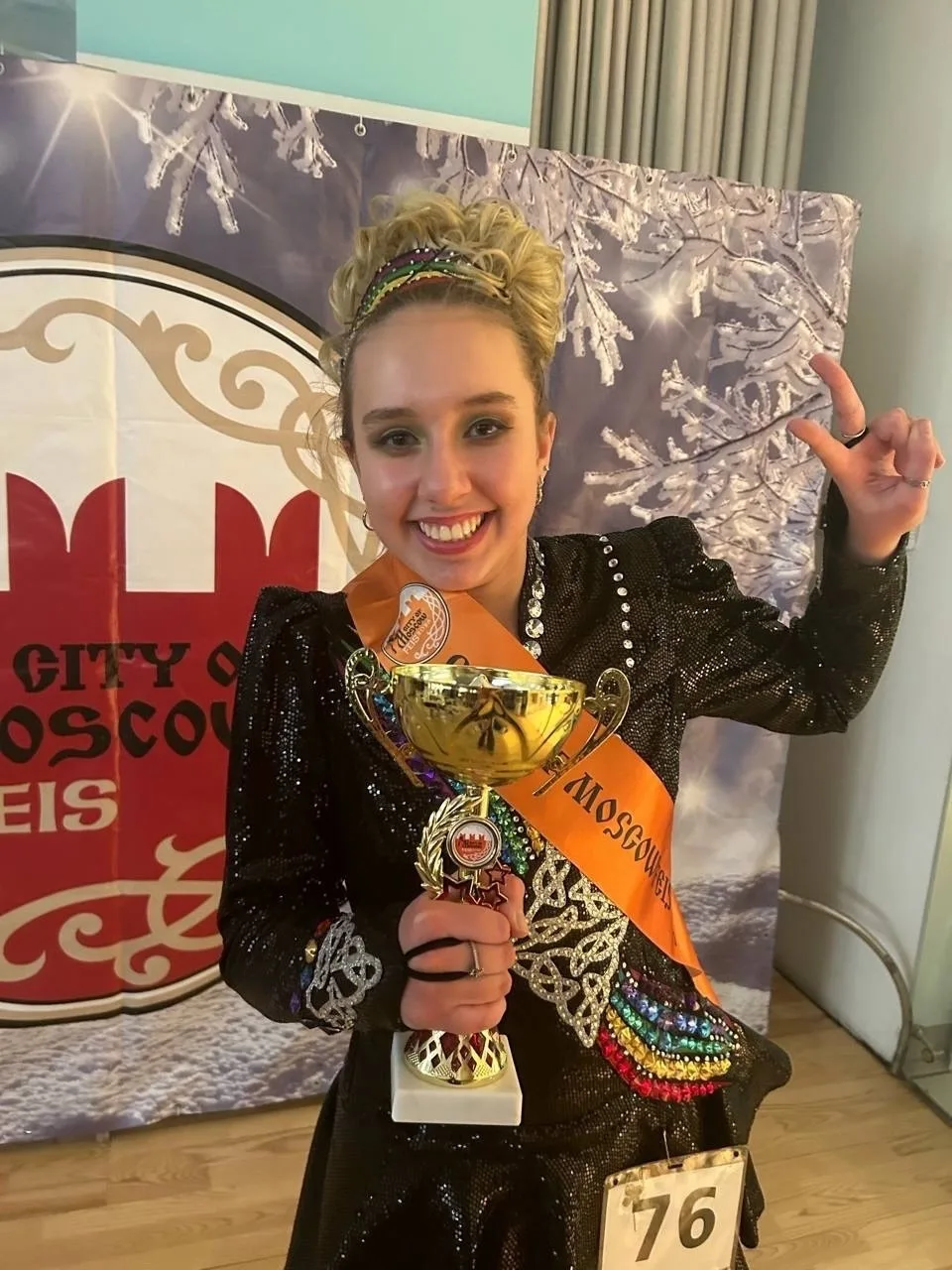 ЗНАЙ НАШИХ!!! 💪  На этих выходных в Москве ученица нашей школы ♥️СОЛТАН КСЕНИЯ стала третьим в Росси